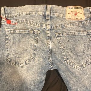 True religion light blue denim washed blue jeans